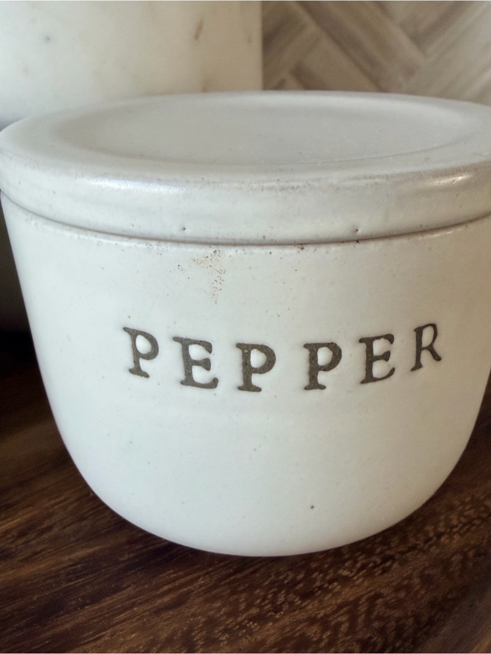 Cream Salt & Pepper Ceramic Jars with Lids - Picture 6 of 6